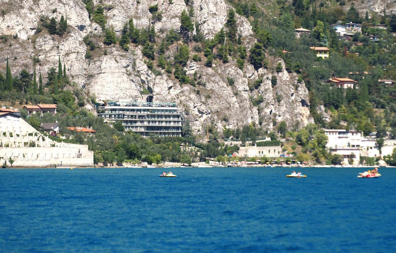 Astor 4*