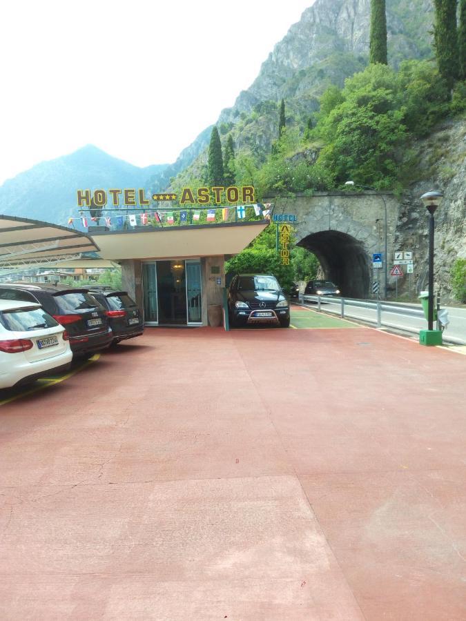 Astor 4*