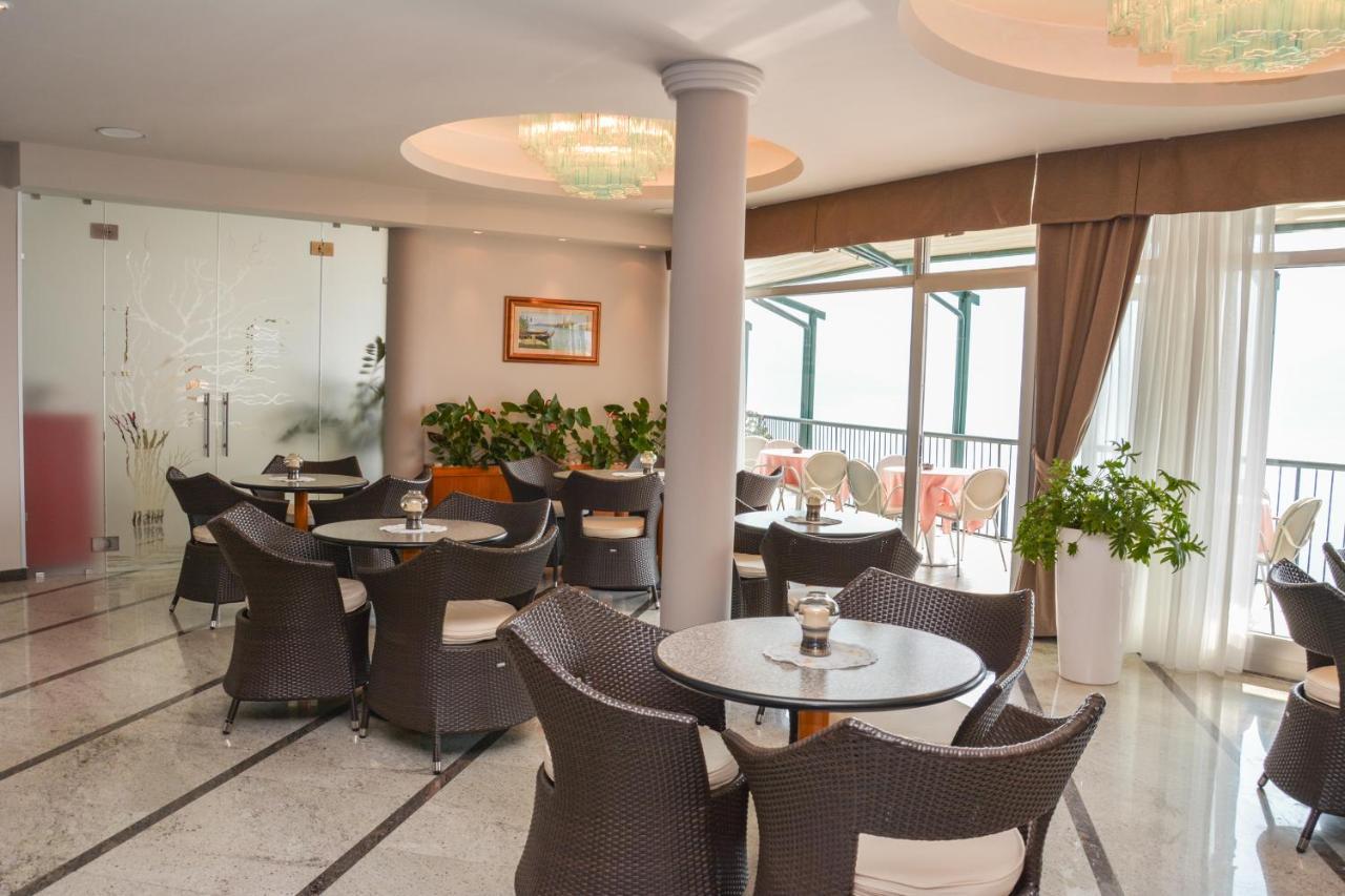 Hotel Astor