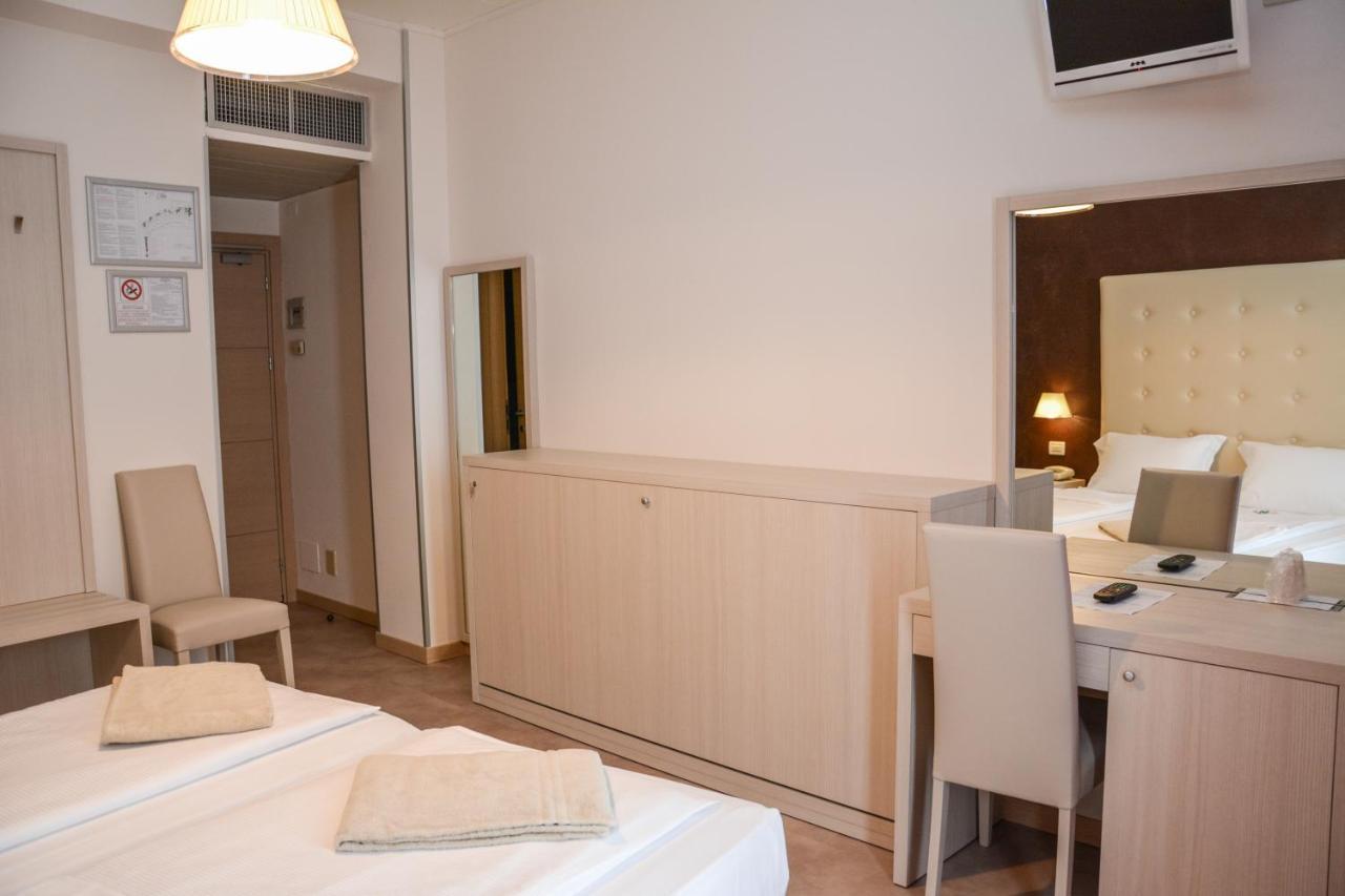 Astor 4*